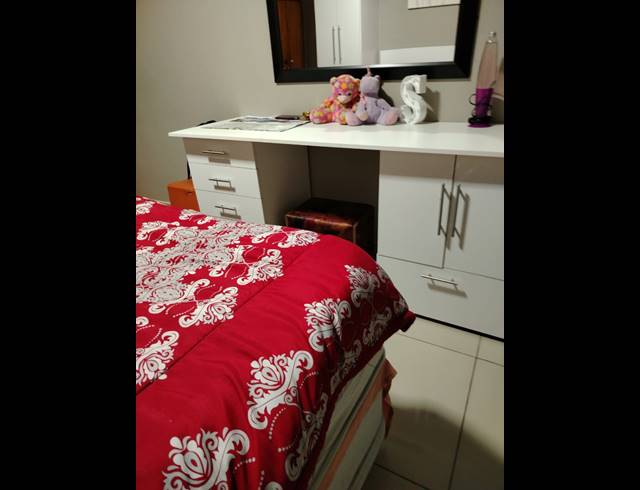 3 BEDROOM FREEHOLD FOR SALE IN RICHVIEW